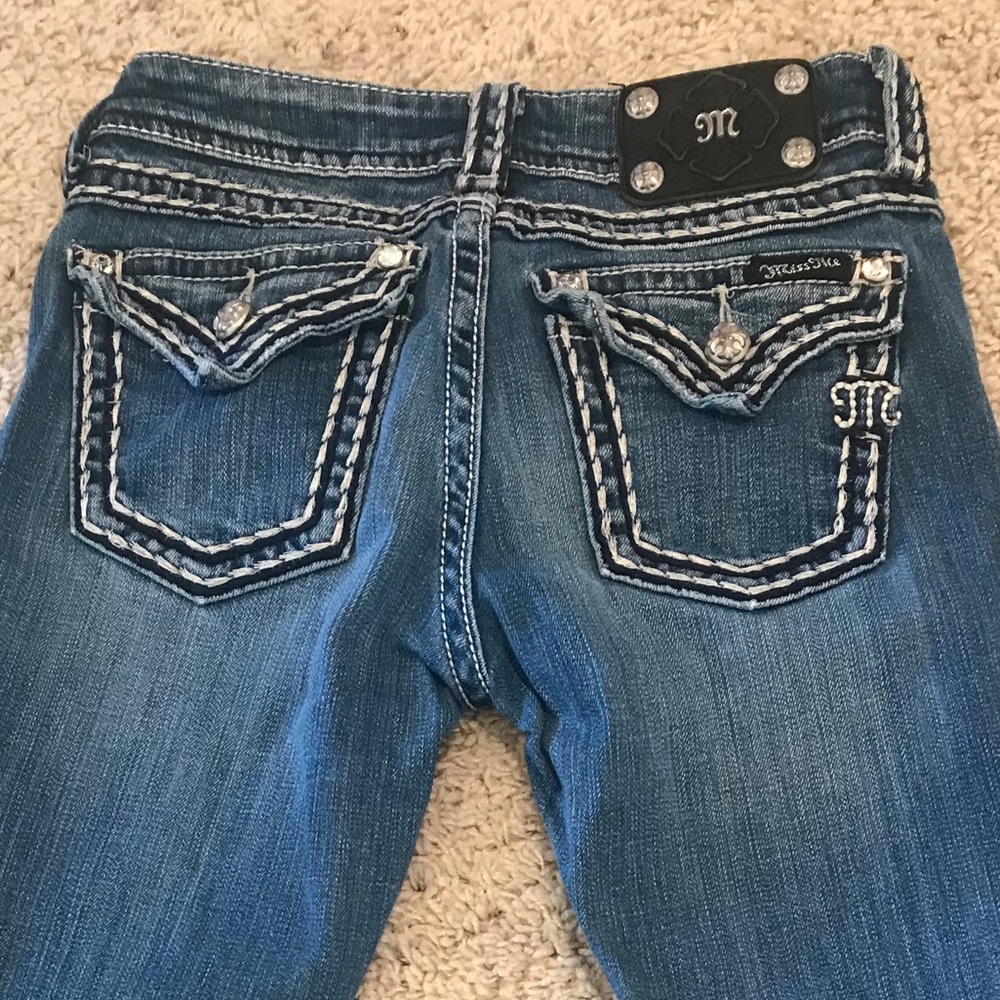 Buckle Exclusive Miss Me Easy Capri